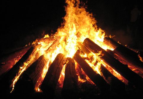 Silver-Coast-Winery-Bonfire.jpg