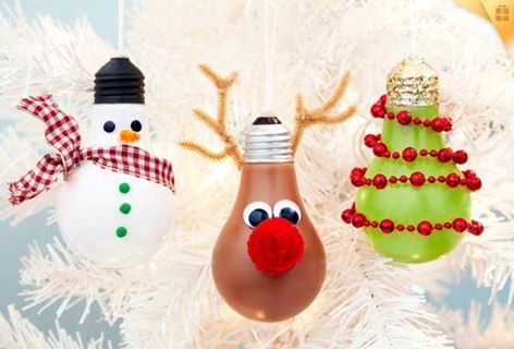 the-best-homemade-christmas-ornaments-diy-kids-holiday-crafts-42